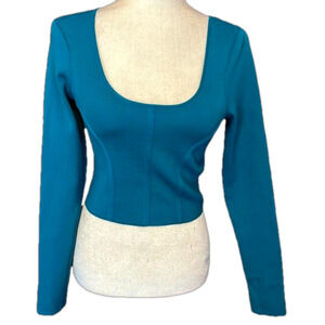 NWT Sincerely Jules Long Sleeve Crop Top M